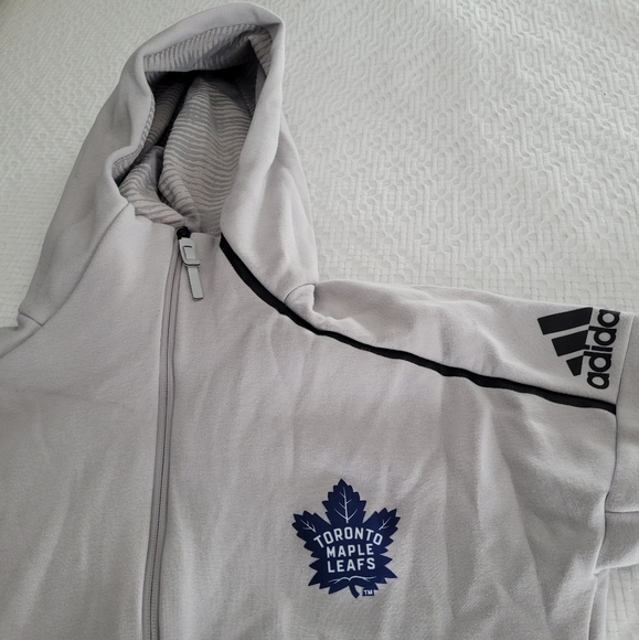 Adidas Toronto Maple Leafs sweater - Picture 2 of 6